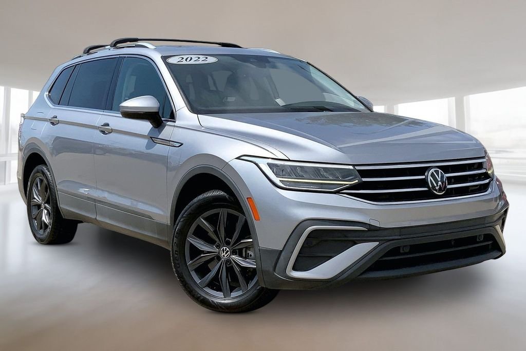 Used 2022 Pyrite Silver Metallic Volkswagen 2.0T SE image 12
