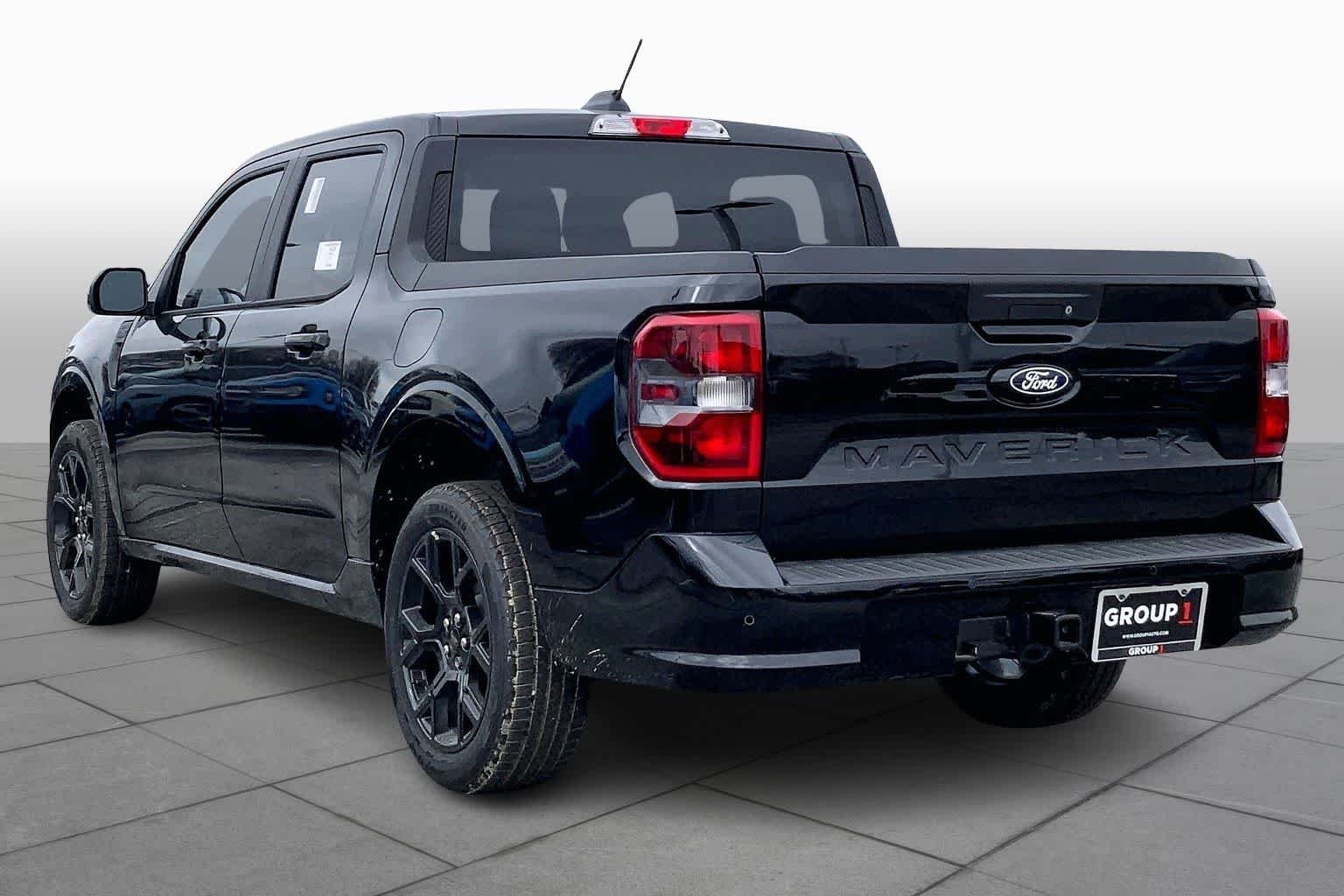 New 2026 Shadow Black Ford Maverick Lobo™ image 9