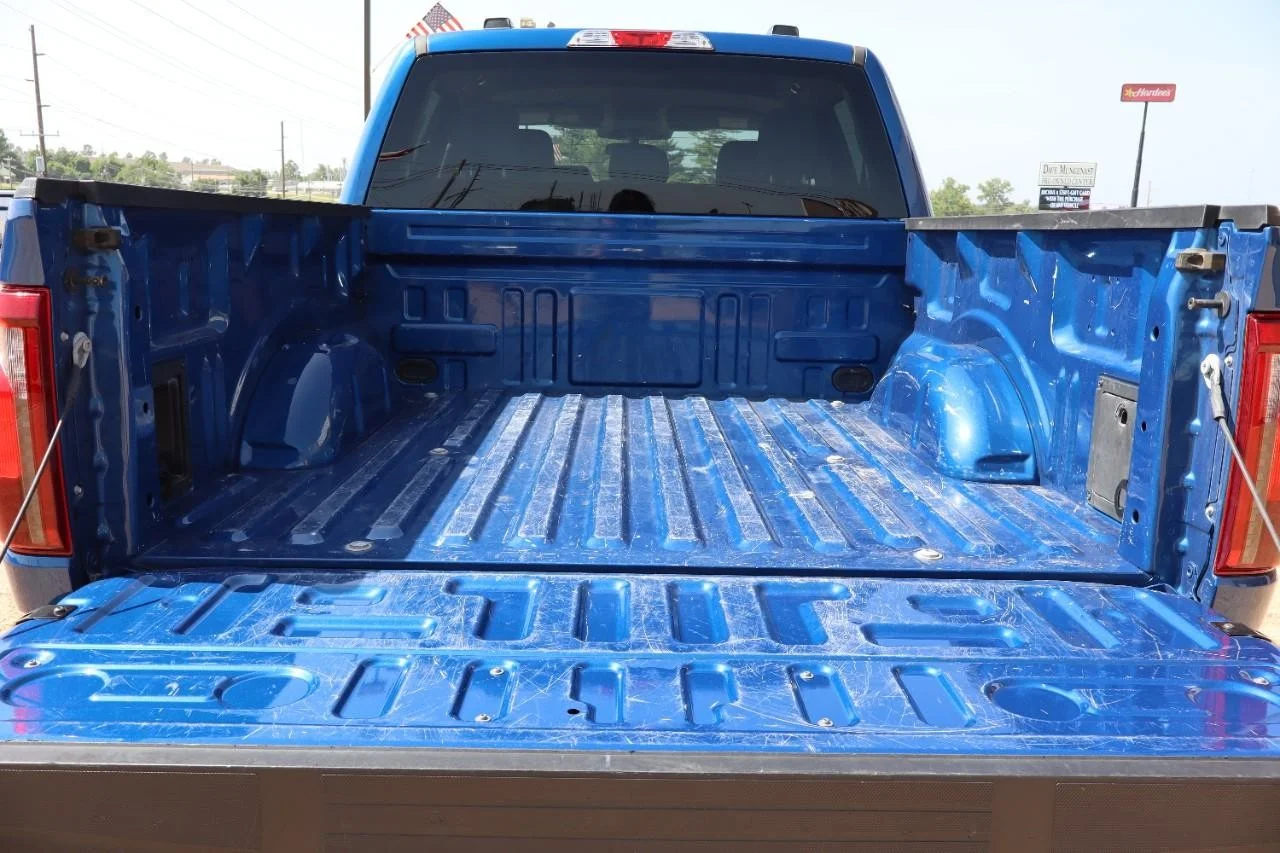 Used 2025 Atlas Blue Ford XLT image 26
