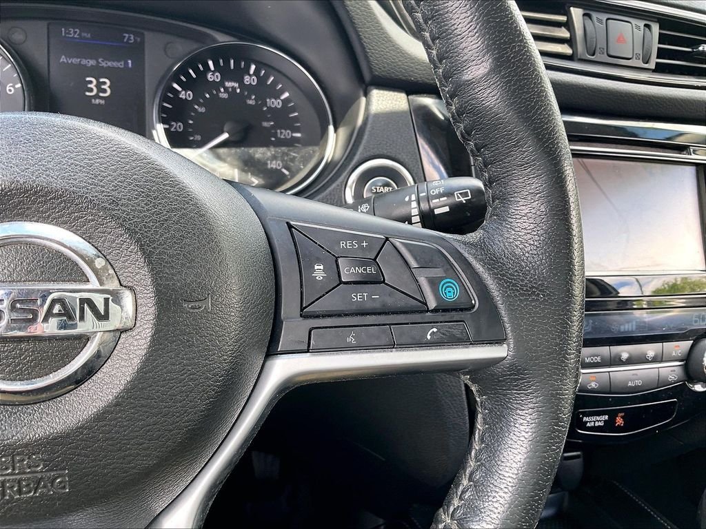 Used 2019 Gun Metallic Nissan SL image 23
