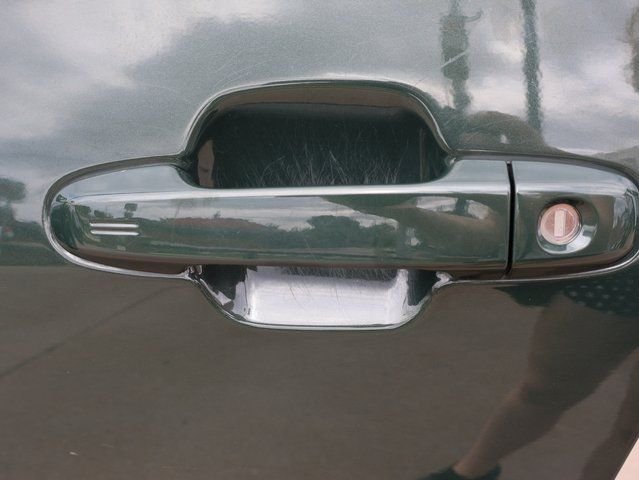 Used 2022 Green Subaru Premium image 19