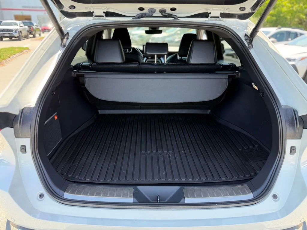 Used 2024 Beige Toyota XLE image 5