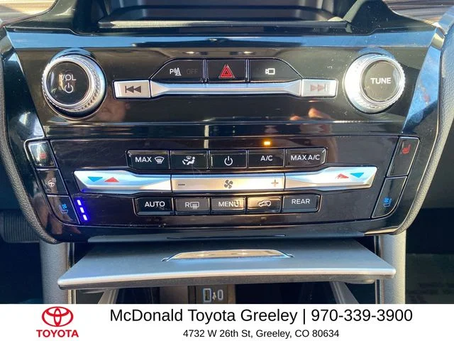 2023 Ford Explorer Limited - Photo 19