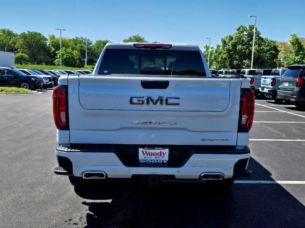 2026 GMC Sierra 1500 Denali Ultimate - Photo 8