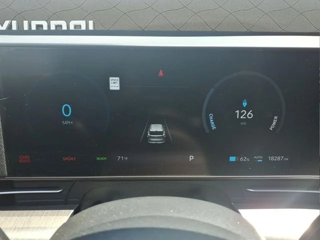 Used 2024 Black Hyundai SEL image 20