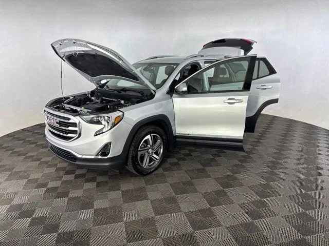 Used 2021 Silver GMC SLT image 10