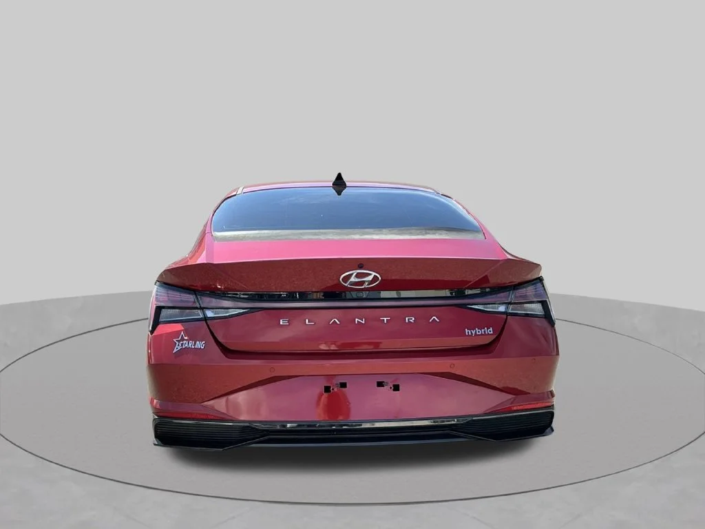 Used 2022 Red Hyundai Limited image 7