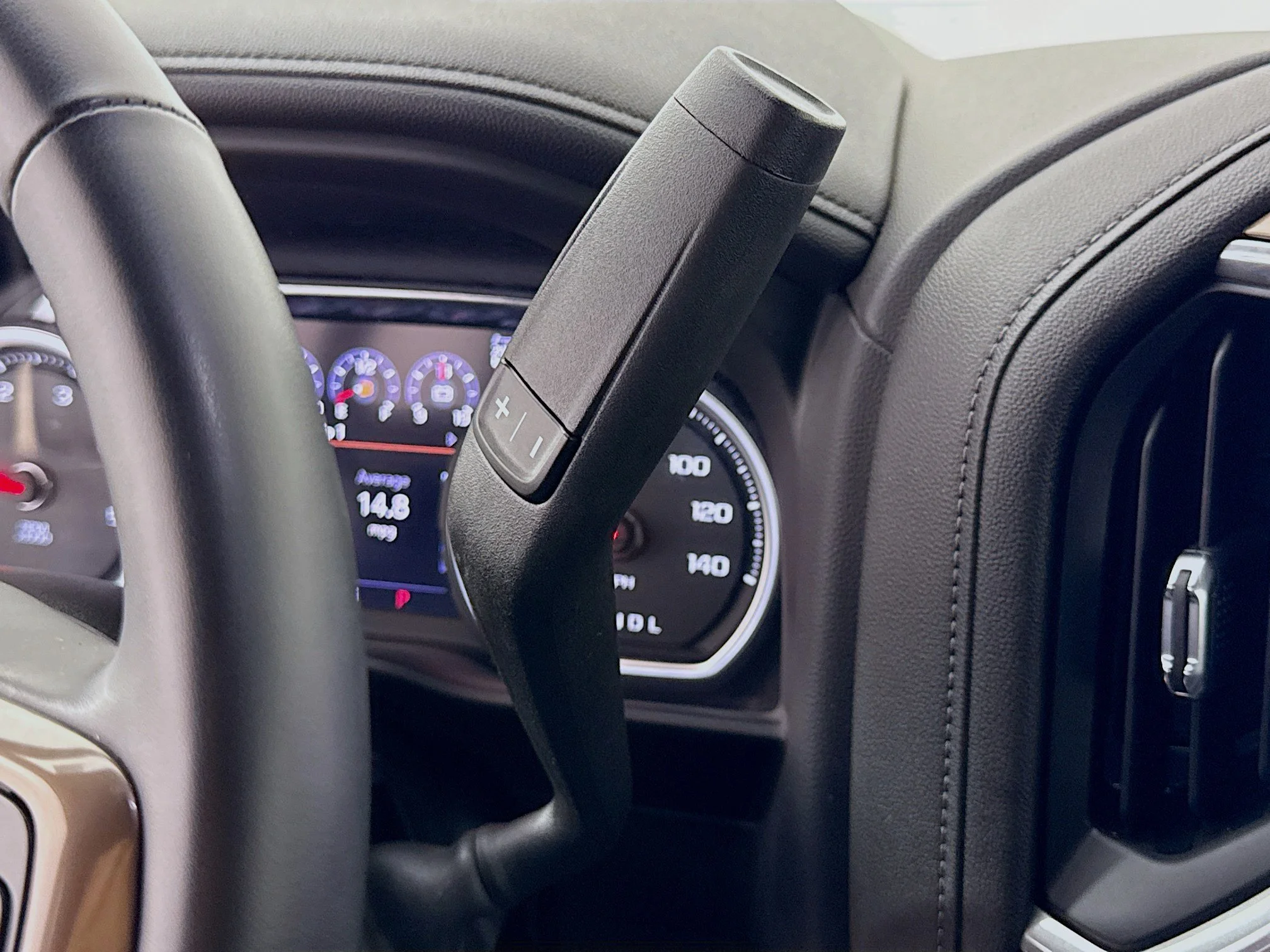 Used 2023 Iridescent Pearl Tricoat Chevrolet High Country image 19