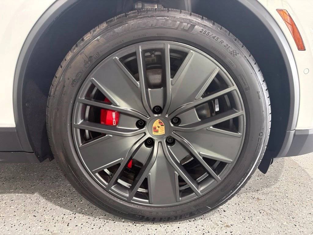 2026 Porsche Macan GTS - Photo 14