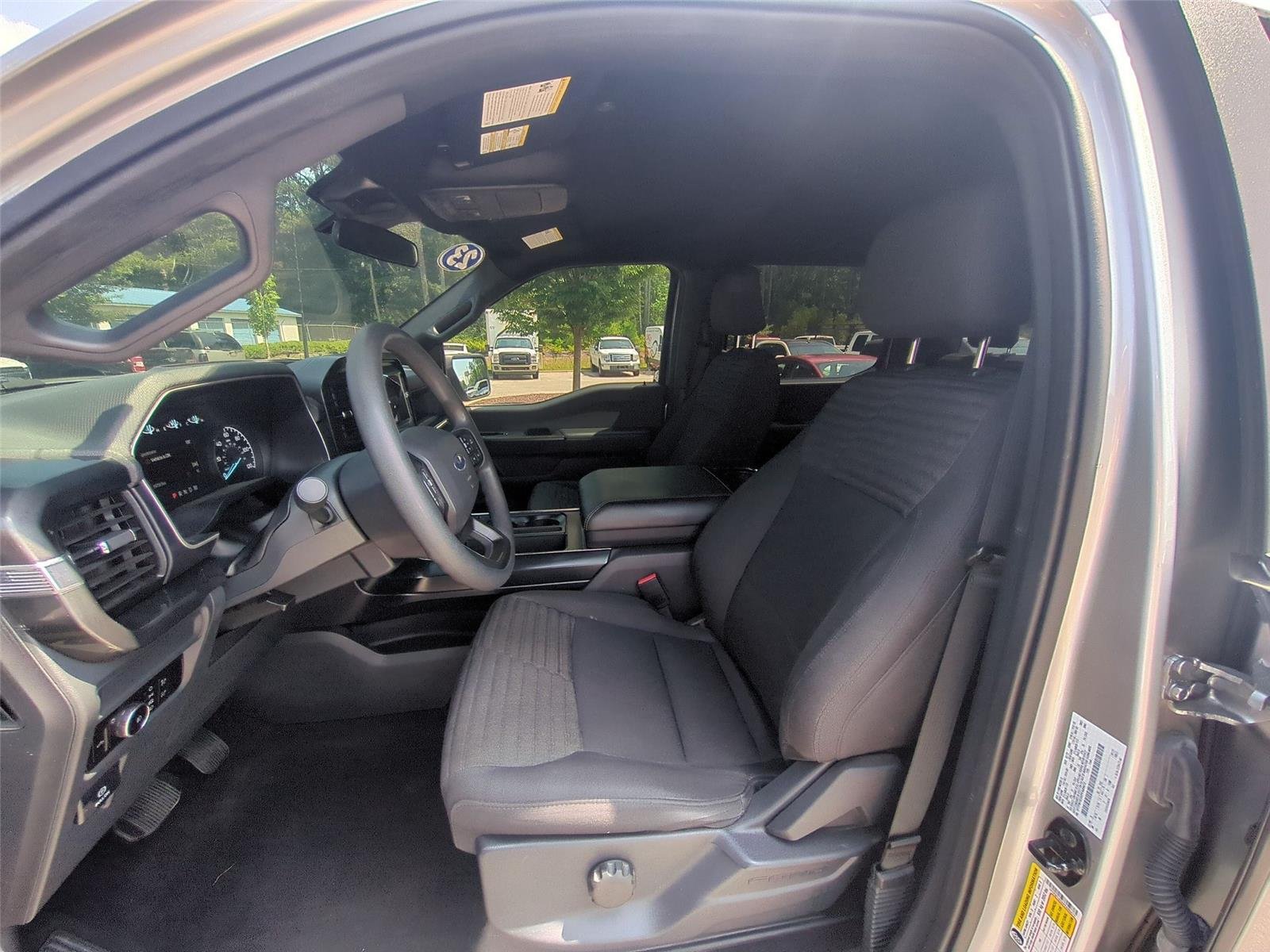 Used 2023 Iconic Silver Ford XL image 18