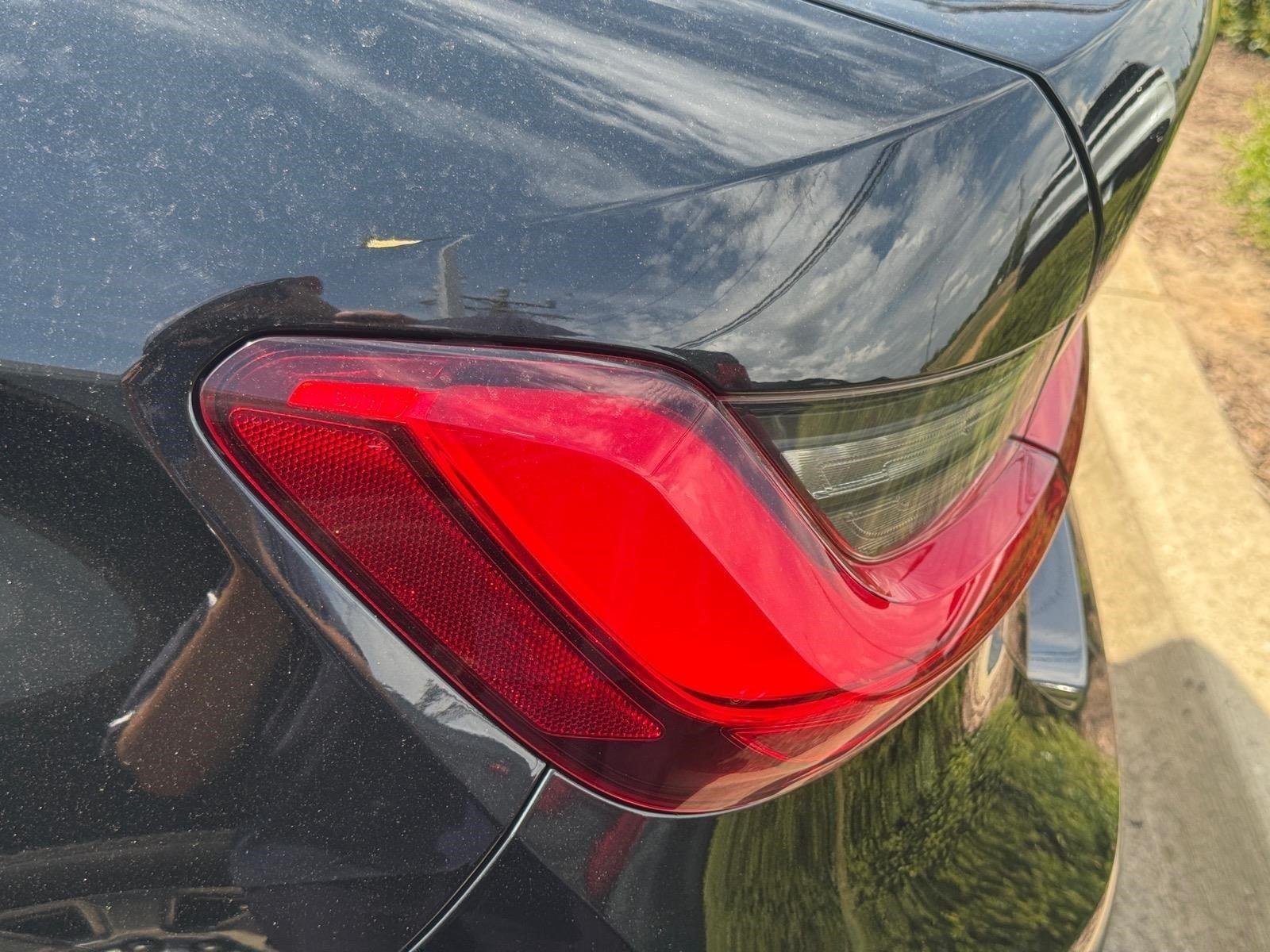 Used 2020 Black Sapphire Metallic BMW 330i image 8