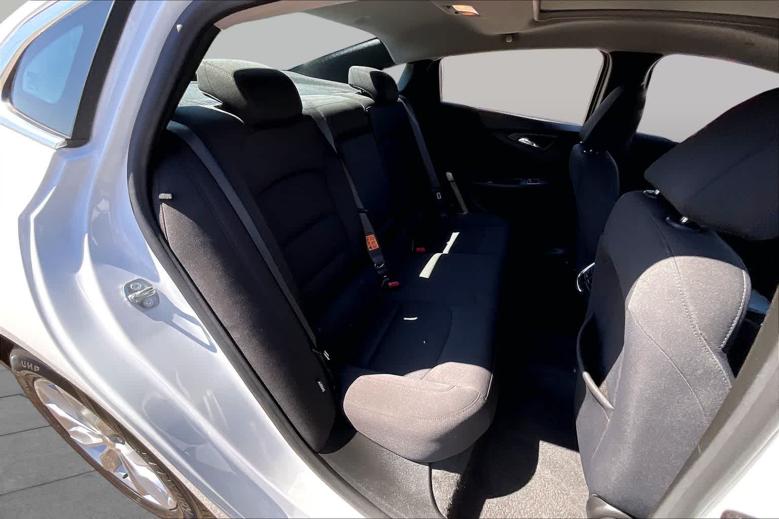 Used 2024 Summit White Chevrolet LT image 20
