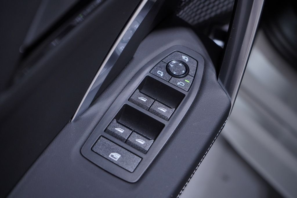 2026 BMW X2 28i - Photo 16