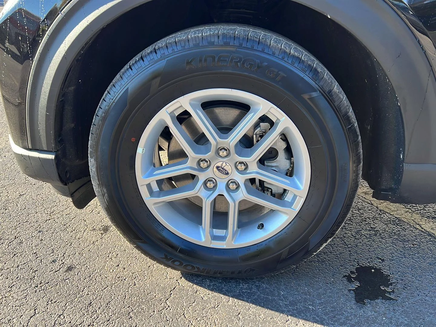 New 2026 Agate Black Metallic Ford Active image 28