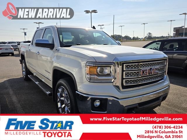 Used 2015 White GMC SLT image 1