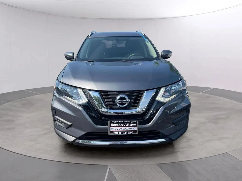 Used 2017 Gun Metallic Nissan S image 8