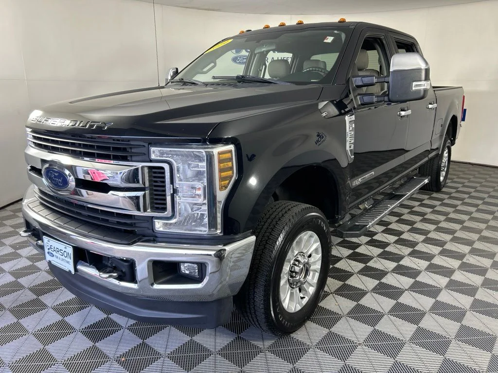 Used 2019  Ford XLT image 1