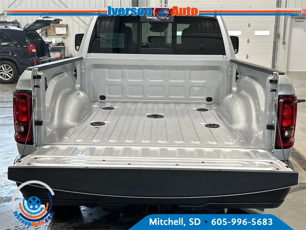 New 2026 Silver Ram Tradesman image 13
