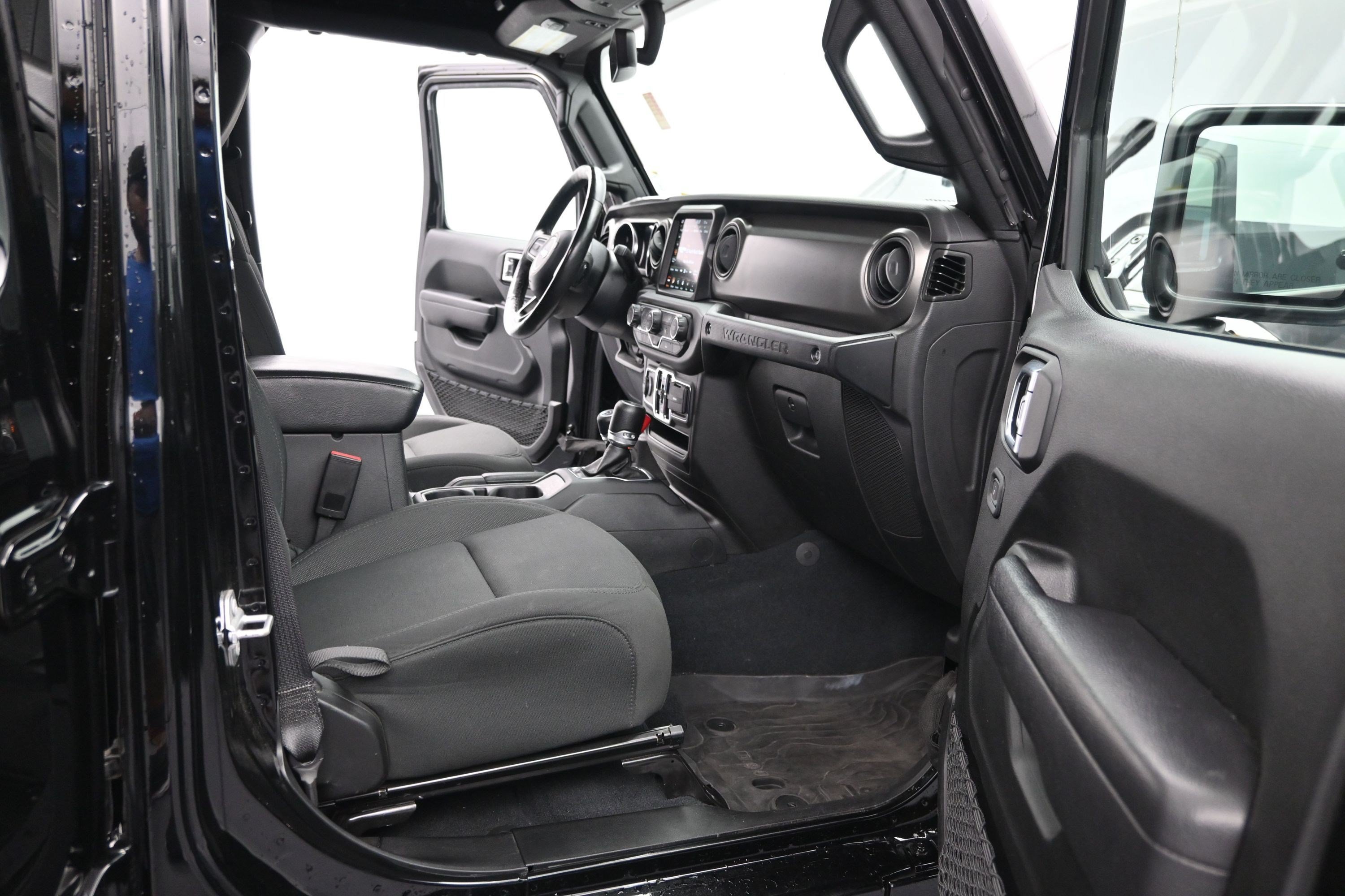 Used 2022 Black Clearcoat Jeep Unlimited Willys image 15
