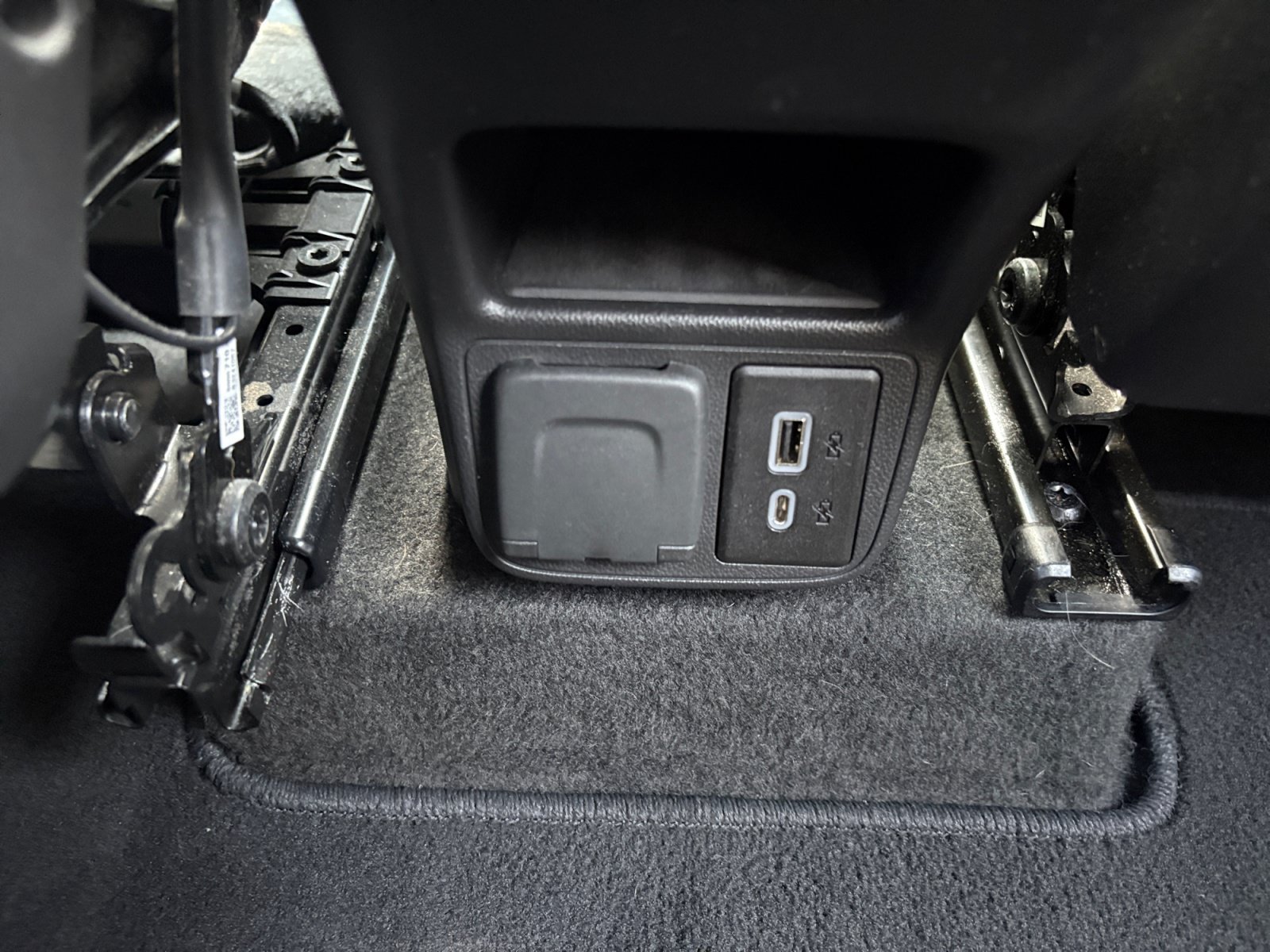 Used 2025 Iridescent Pearl Tricoat Chevrolet RS image 22