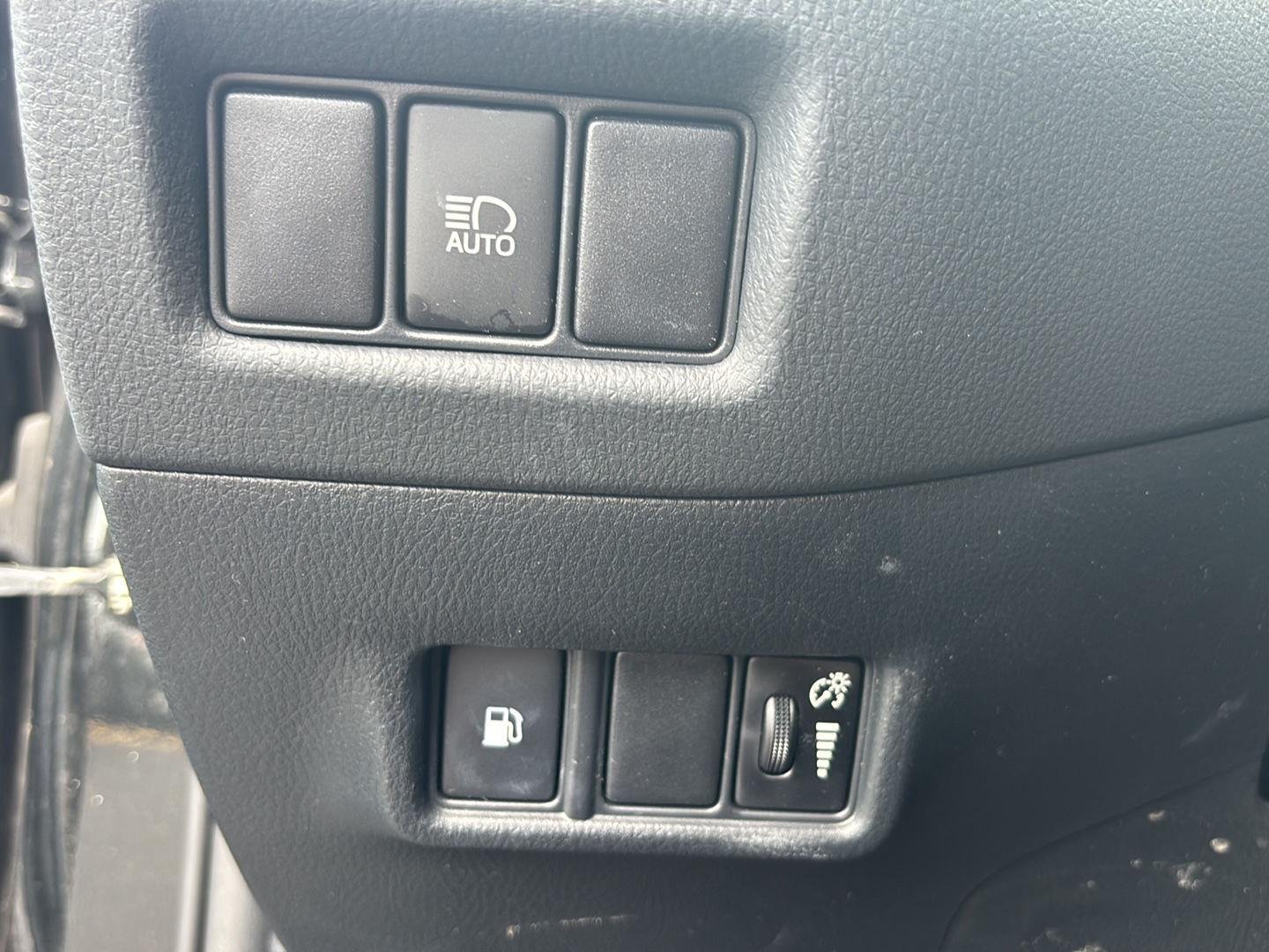 Used 2019 Black Sand Pearl Toyota LE image 9