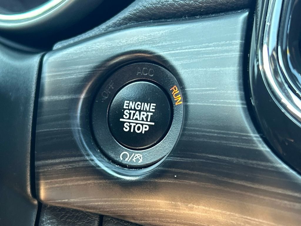 Used 2021 Black Jeep Laredo X image 23