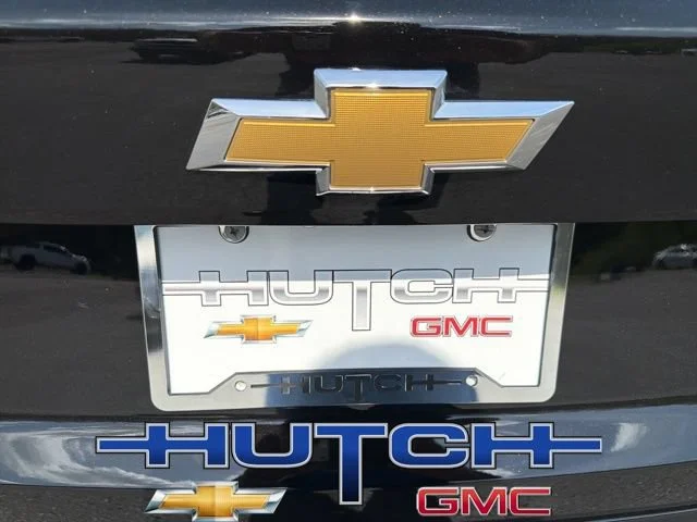 New 2026 Mosaic Black Metallic Chevrolet LT image 15