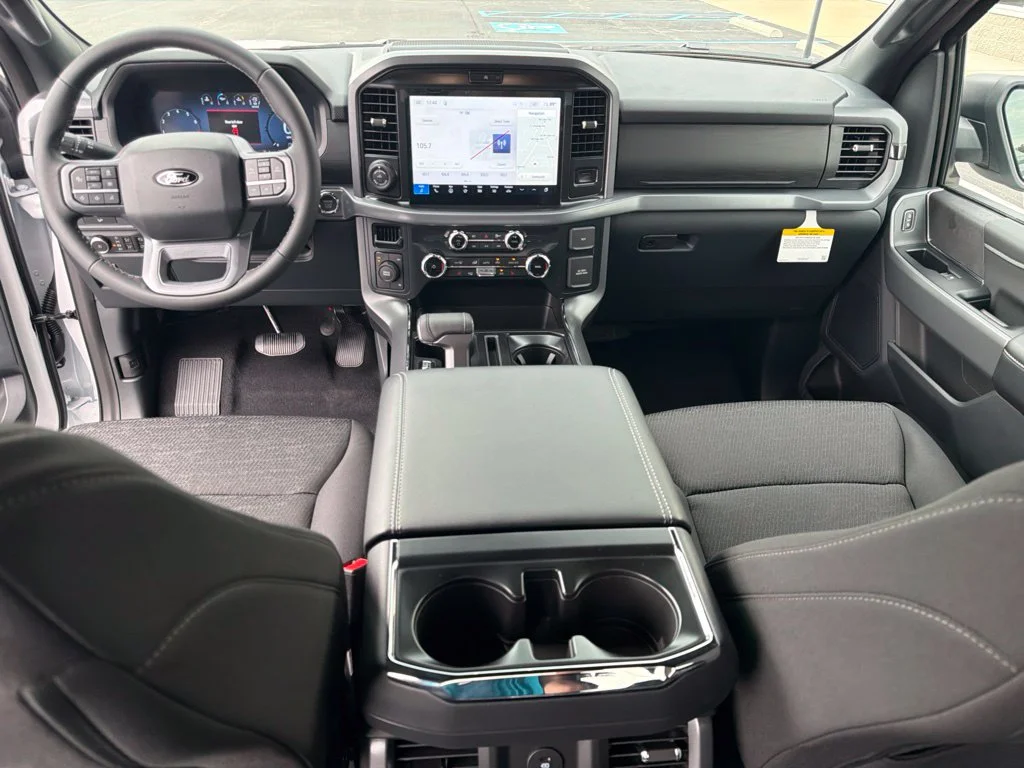 New 2026 Oxford White Ford XLT image 14