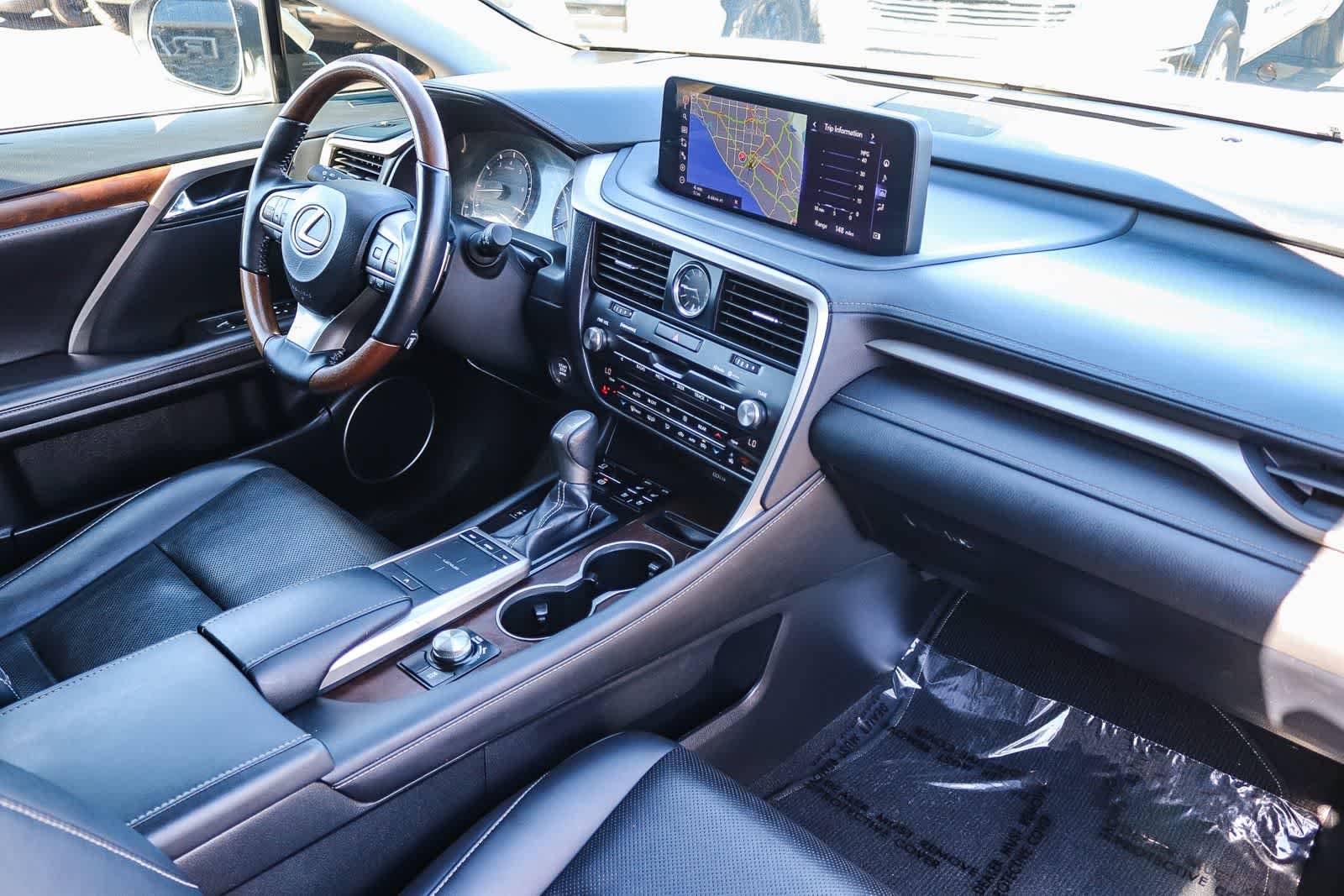 Used 2020 Eminent White Pearl Lexus  image 17