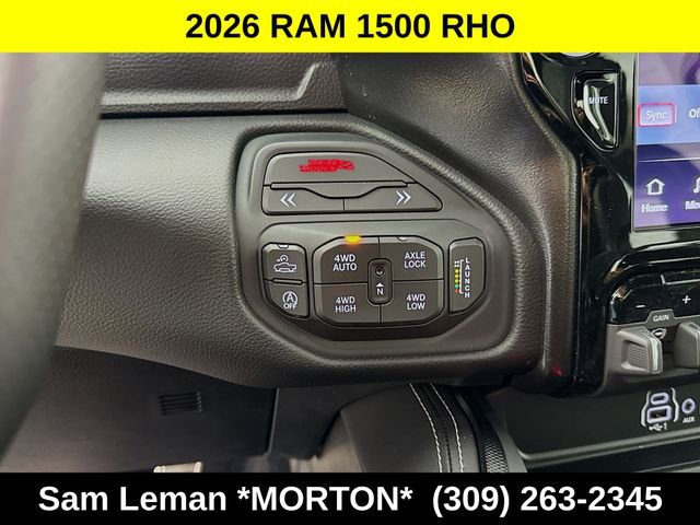 New 2026 Molten Red Pearl-Coat Exterior Paint Ram RHO image 33