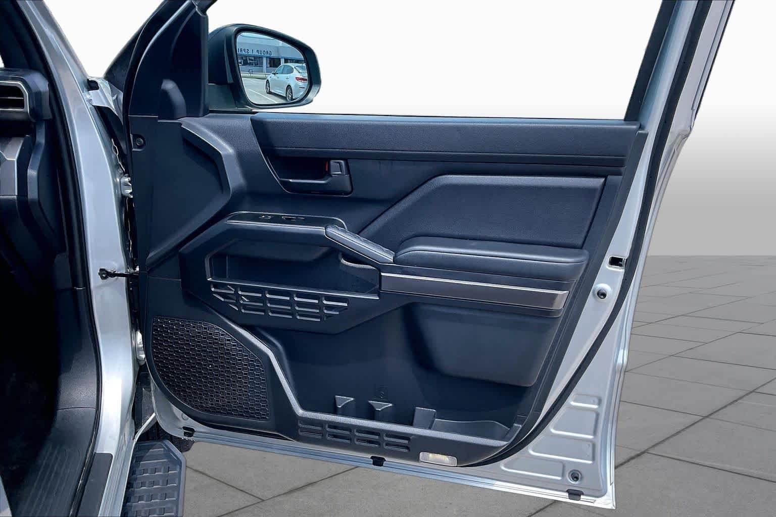 2025 Toyota 4Runner SR5 - Photo 22
