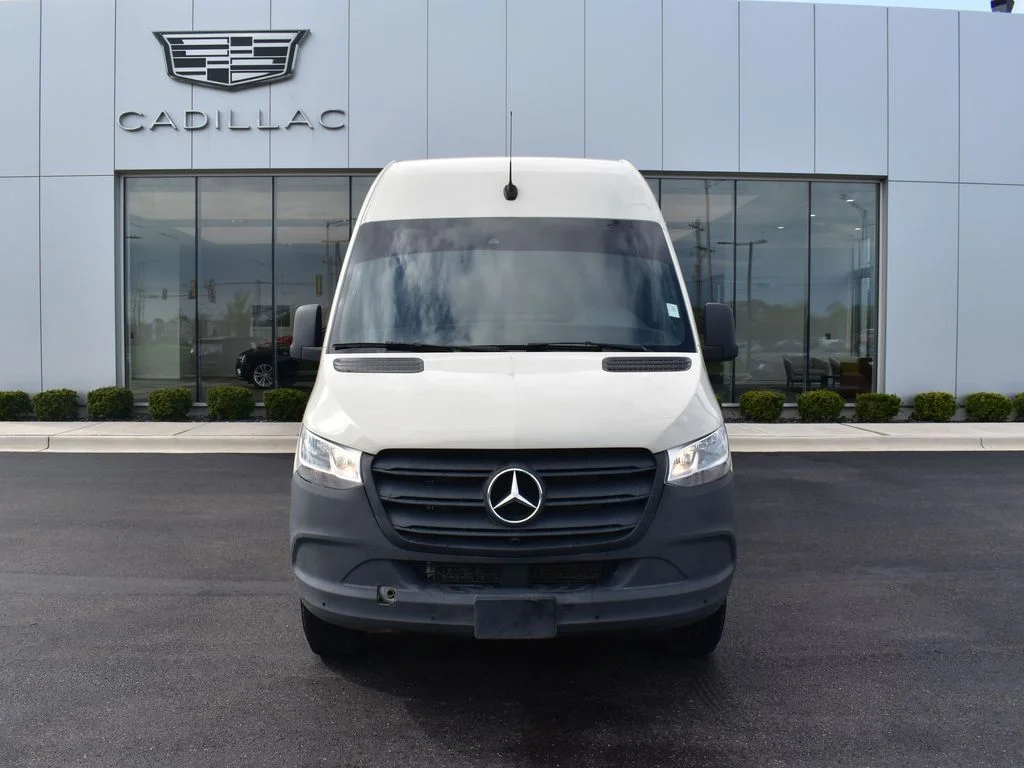 Used 2024 Gray Mercedes-Benz Cargo 170 WB image 6
