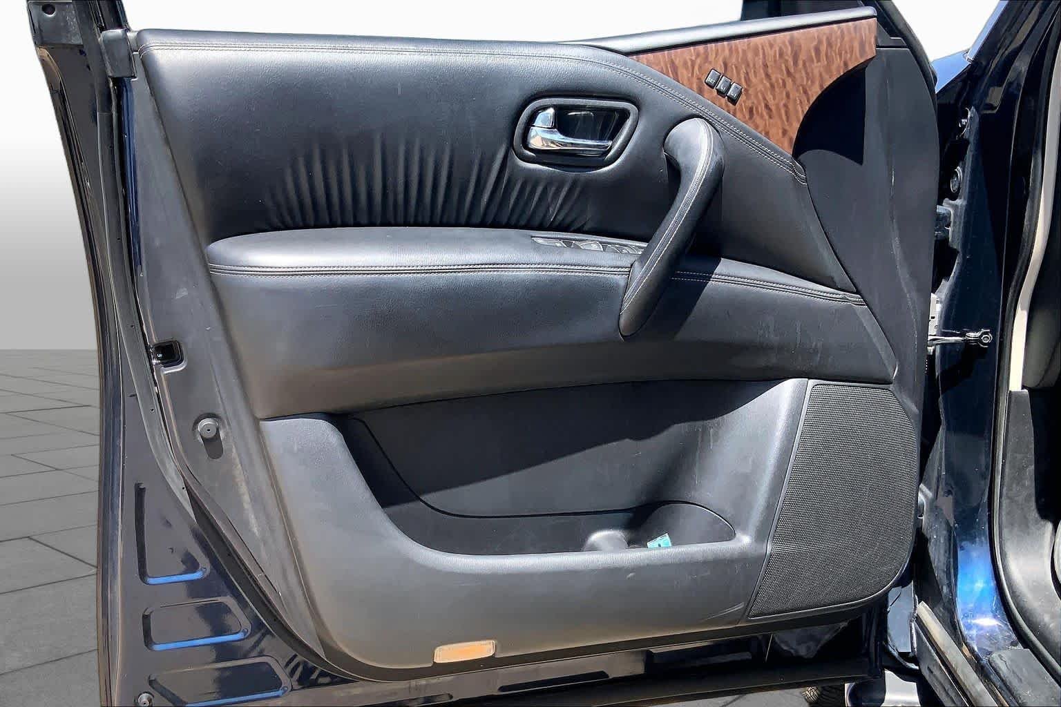 Used 2020 Hermosa Blue Pearl Nissan SL image 22