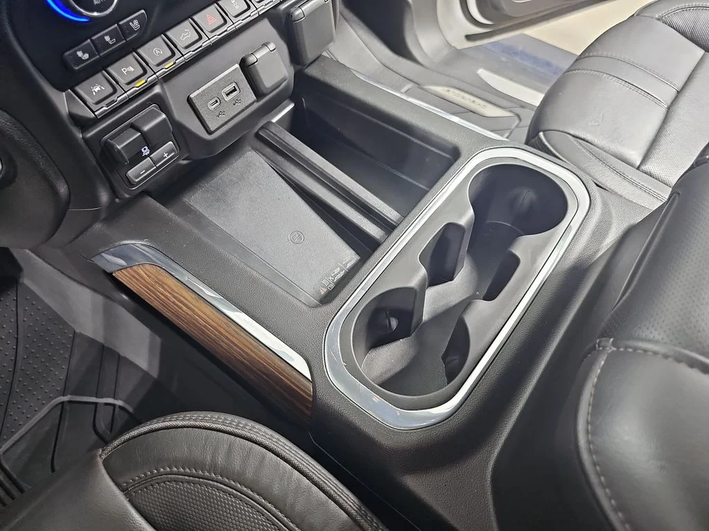 Used 2020 Beige Chevrolet High Country image 31