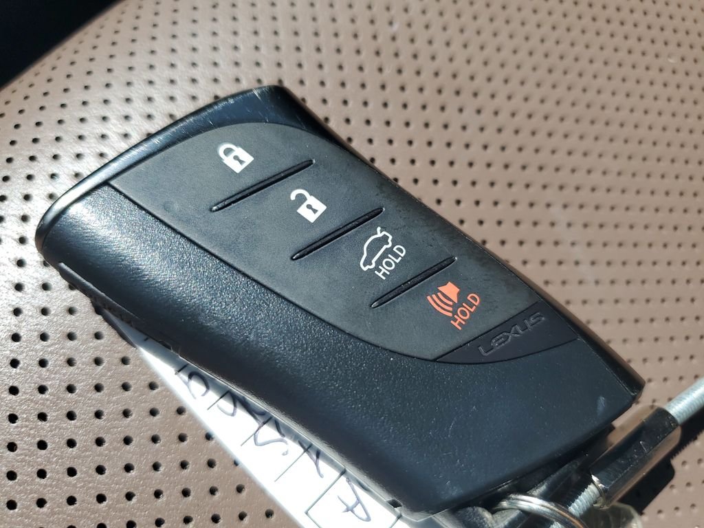 2024 Lexus ES Hybrid 300h Ultra Luxury - Photo 25