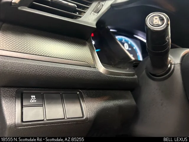 Used 2018  Honda EX image 16