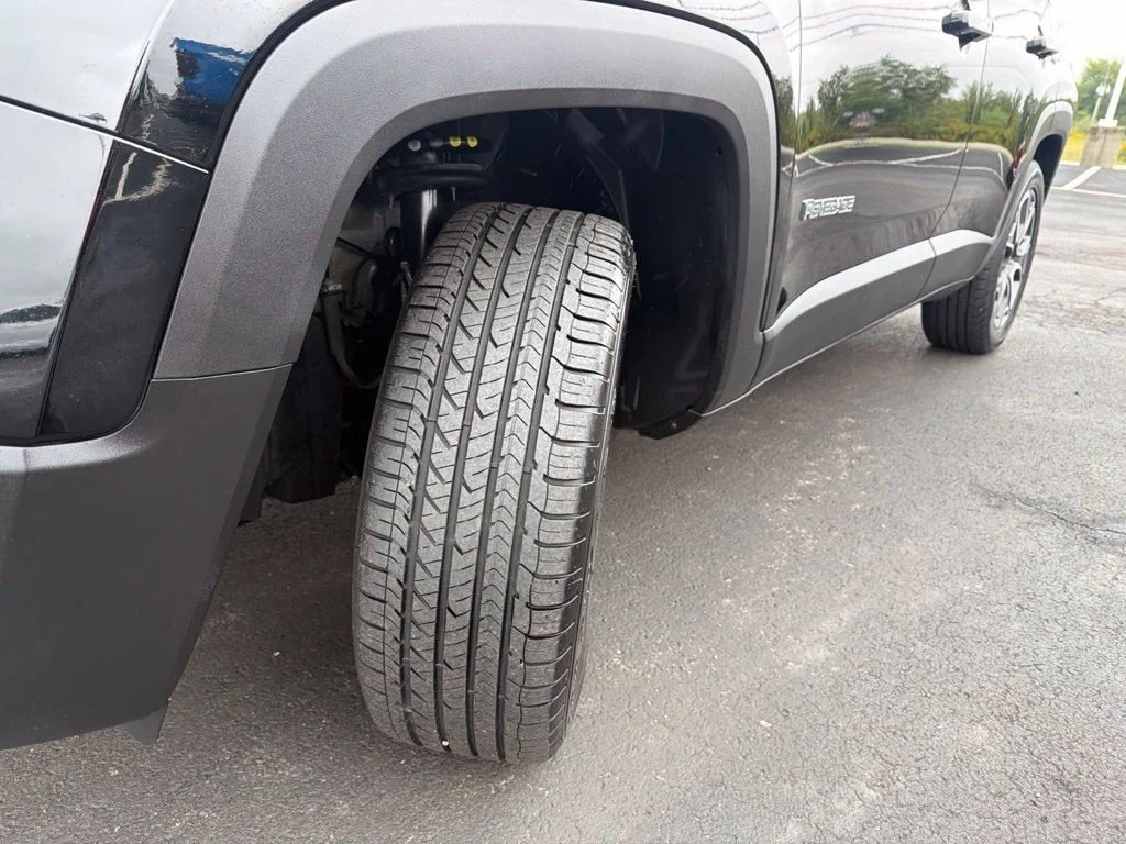 Used 2015 Black Jeep Limited image 45