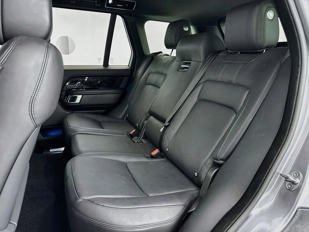 Used 2021 Gray Land Rover P525 Westminster image 25