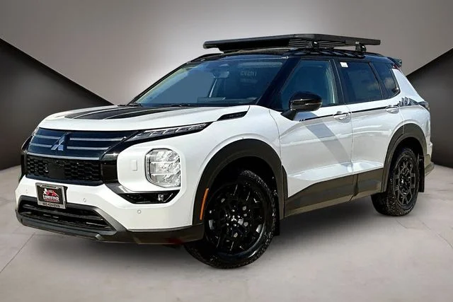 2026 Mitsubishi Outlander Trail Edition S-AWC's photo
