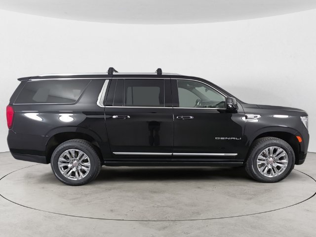 Used 2024 Onyx Black GMC Denali image 4