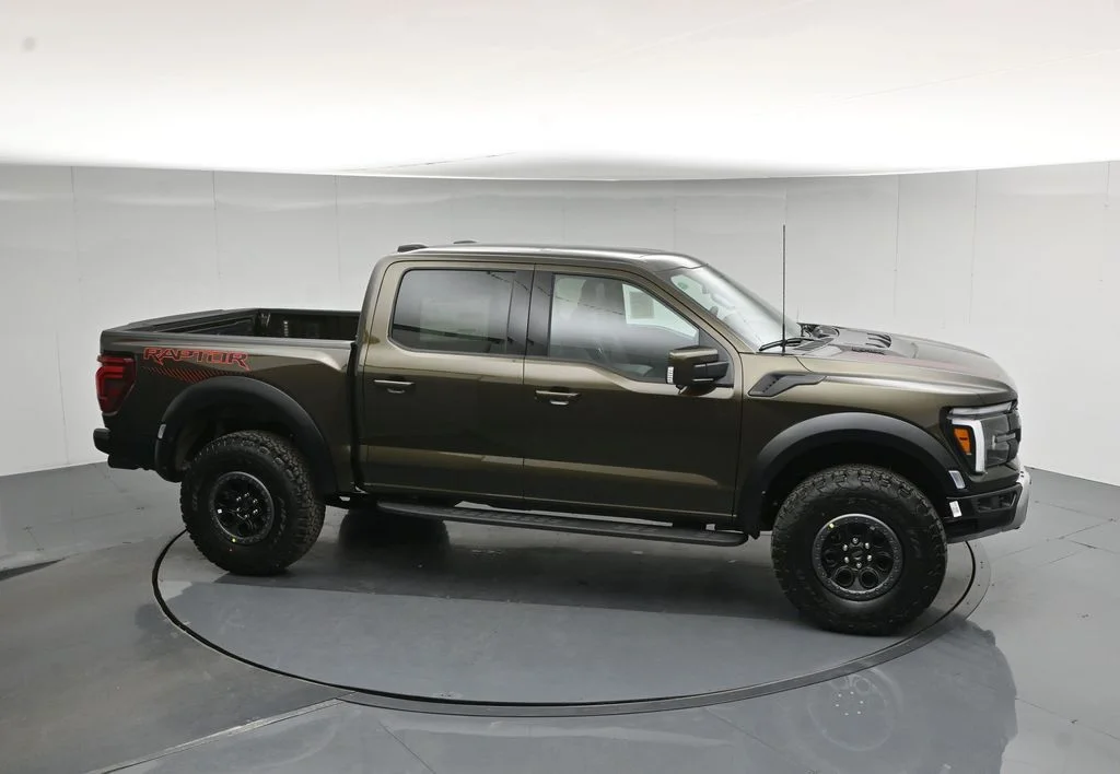 New 2026 Shelter Green Ford Raptor image 56