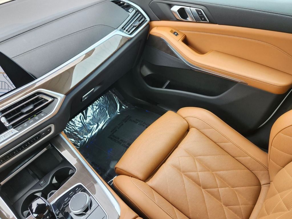 Certified Used 2023 White BMW xDrive40i image 15
