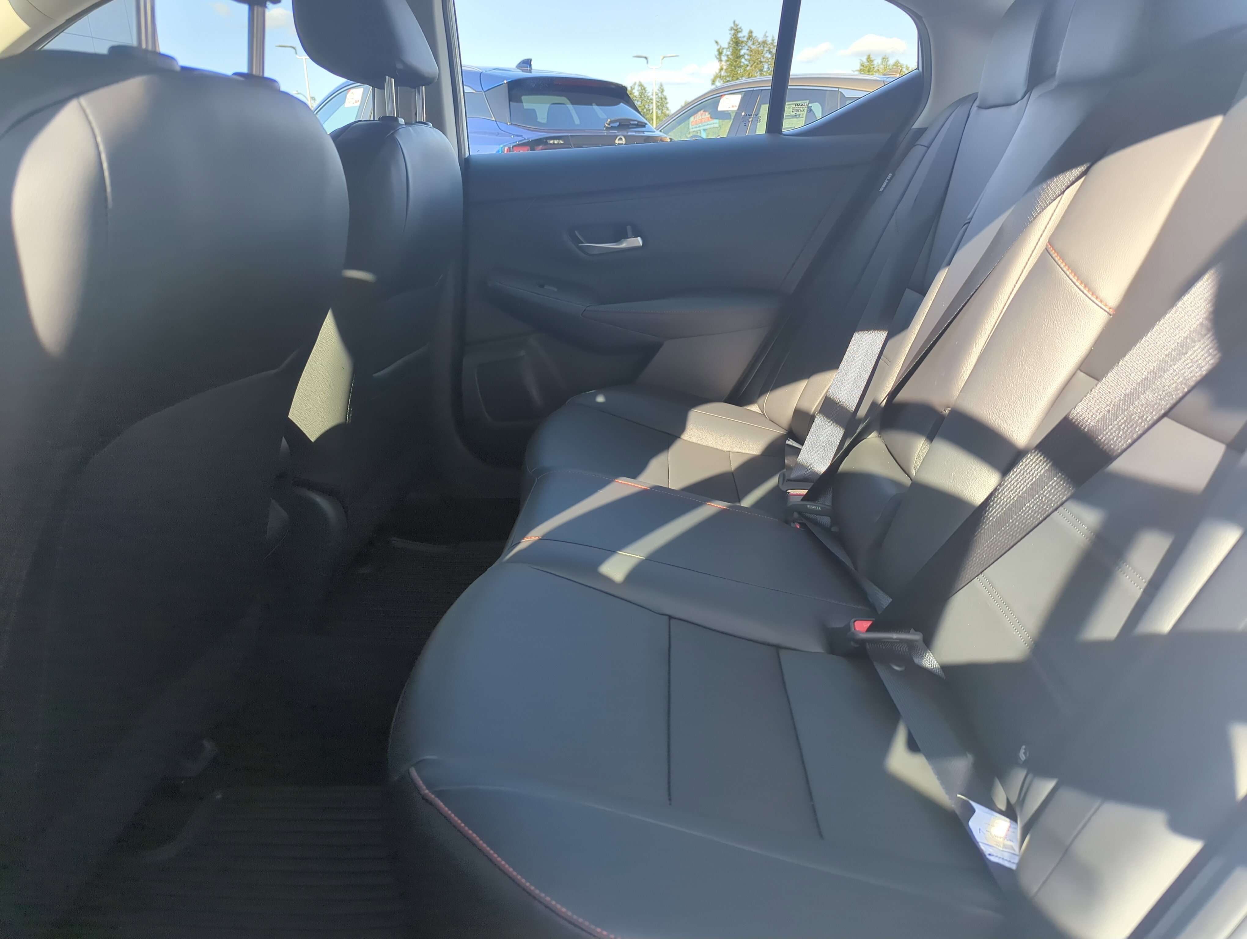 2025 Nissan Sentra SR - Photo 10