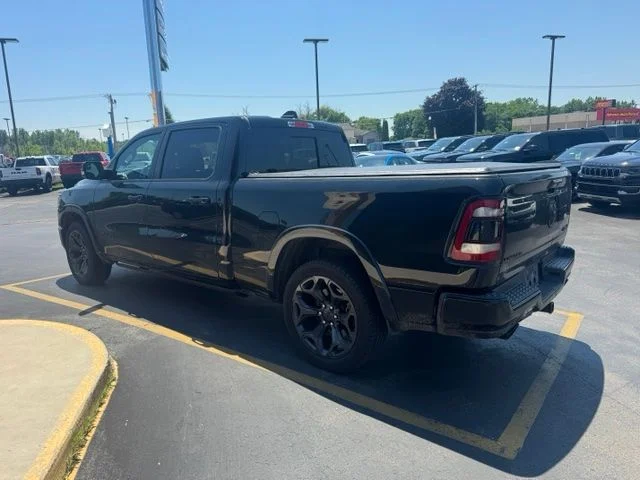 Used 2020 Diamond Black Ram Limited image 7