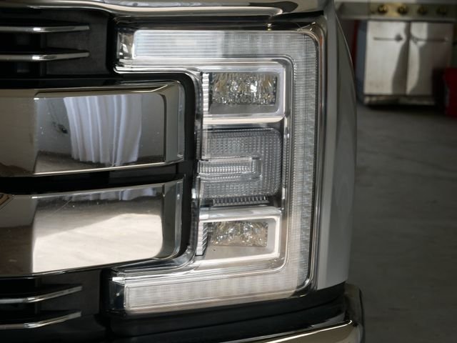 Used 2018 Ingot Silver Ford Lariat image 5