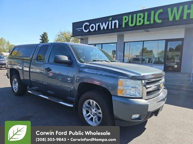 2008 Chevrolet Silverado 1500 1LT Extended Cab SWB's photo