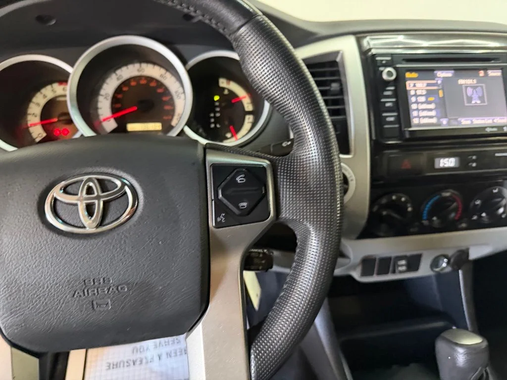 Used 2014 Barcelona Red Metallic Toyota Base image 17