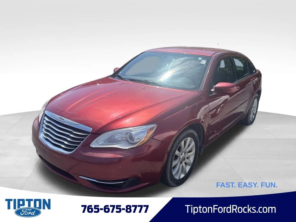 2014 Chrysler 200 Touring's photo