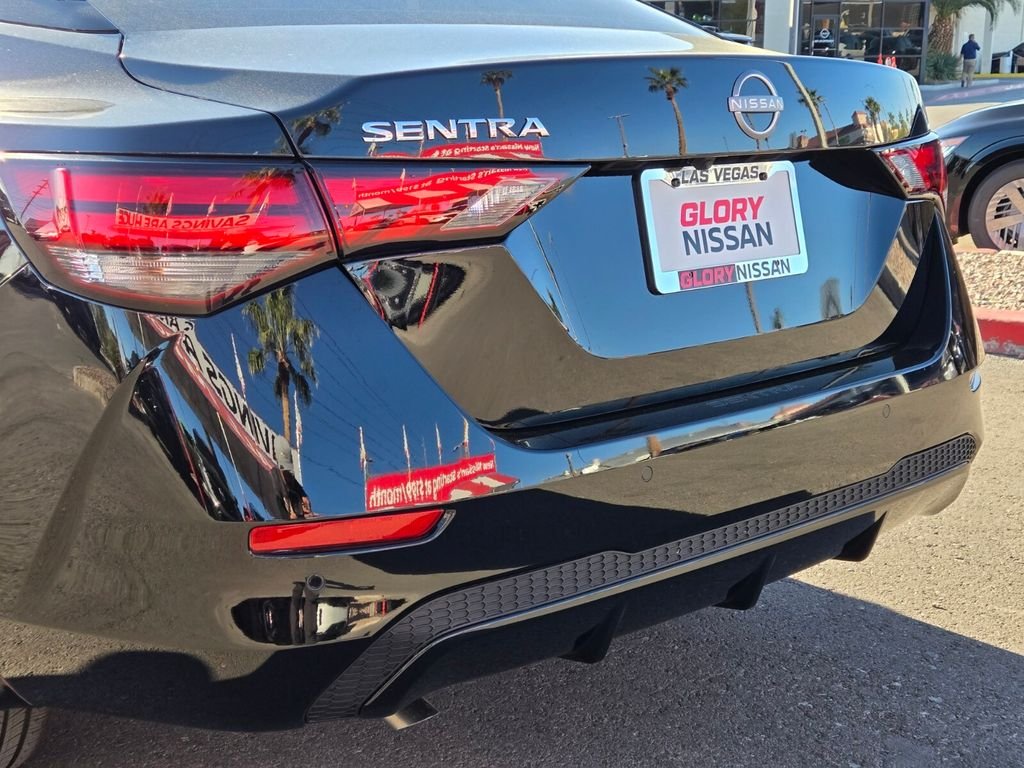 2025 Nissan Sentra SV - Photo 9