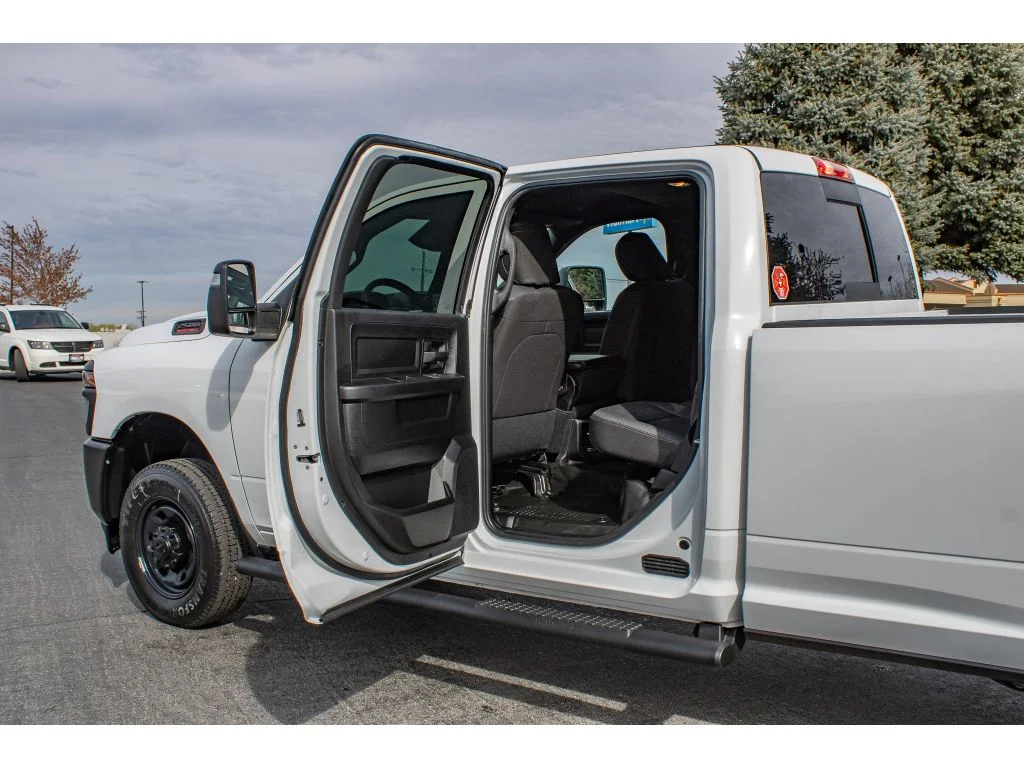 New 2026 Bright White Clearcoat Ram Tradesman image 37